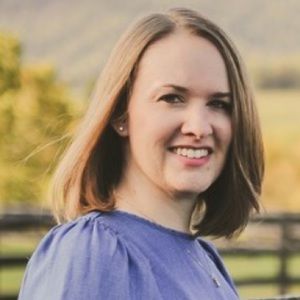 Meet your Posher, Courtney